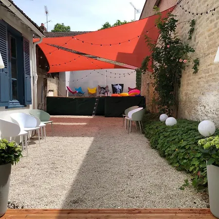 La Maison Des Amis Nuits Exterior foto